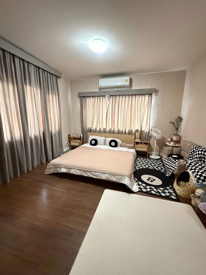 รูป 🏡 ให้เช่าบ้านเดี่ยว ฮาบิเทีย วัชรพล (Habitia Watcharapol) 3 ห้องนอน 3 ห้องน้ำ ทำเลสงบ สังคมน่าอยู่ เดินทางสะดวก - รูปที่ 3/8