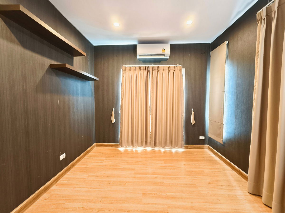 picture Single house for rent, lowest price, Passorn Prestige Luxe Pattanakarn, 3 bedrooms, 3 bathrooms - 8/20