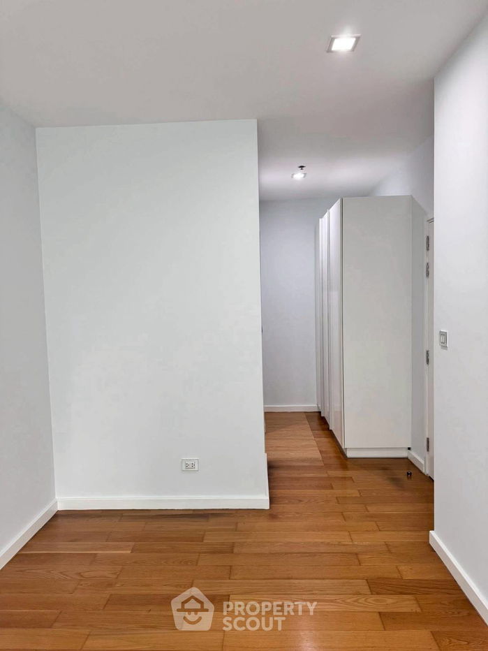 picture 1-BR Condo at Condolette Ize Ratchathewi near BTS Ratchathewi (ID 2359228) - 2/10