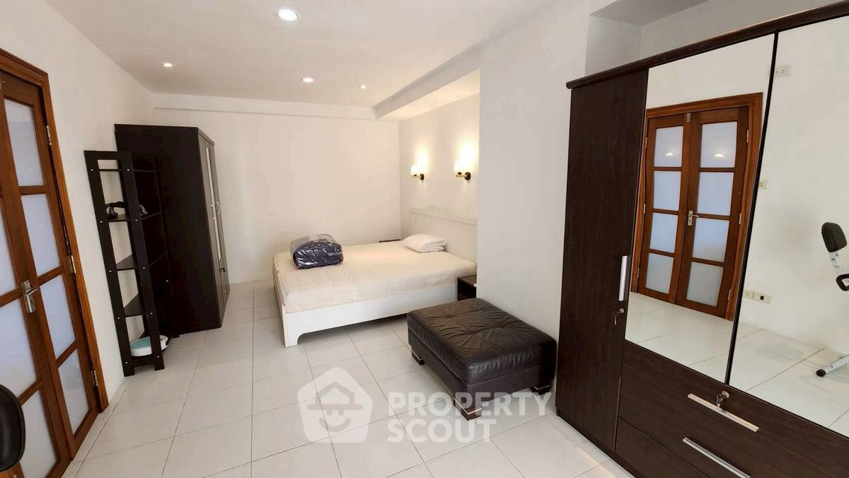รูป คอนโด 1-ห้องนอน ที่ สราญใจ แมนชั่น คอนโดมิเนียม ใกล้ BTS นานา (ID 2359603) - รูปที่ 7/7