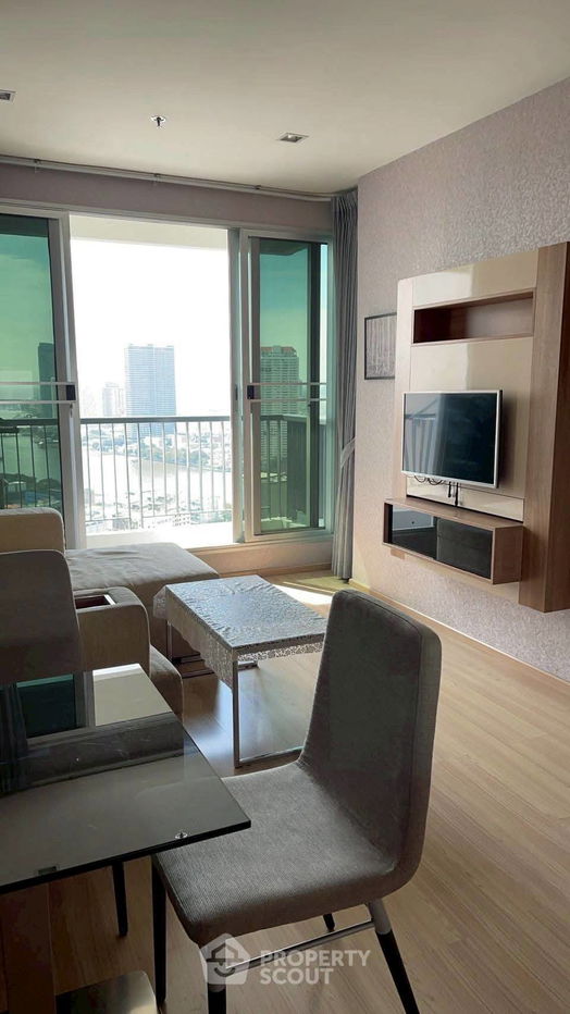 รูป คอนโด 1-ห้องนอน ที่ ริธึ่ม สาทร ใกล้ BTS สะพานตากสิน (ID 2359582) - รูปที่ 2/19