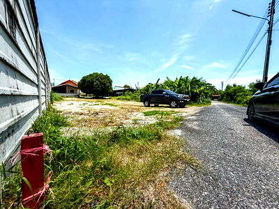 ที่ดิน ชลบุรี : ขายที่ดินสวย ราคาถูก เขตบางแสน ถนนมิตรสัมพันธ์ บ้านปึก ชลบุรี 