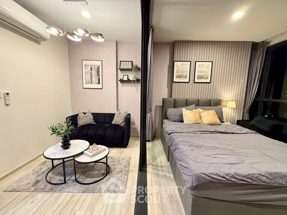 picture 1-BR Condo at XT Huaikhwang near MRT Huai Khwang (ID 2359955) - 1/12