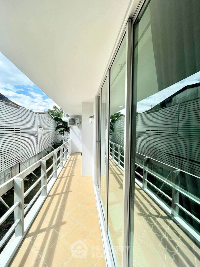 รูป คอนโด 2-ห้องนอน ที่ วอเตอร์ฟอร์ด สุขุมวิท 50 คอนโดมิเนียม ใกล้ BTS อ่อนนุช (ID 2359701) - รูปที่ 17/18