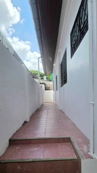 picture Single storey house for rent with 2 bedrooms,2 toilets and 1 kitchen.  - 17/19