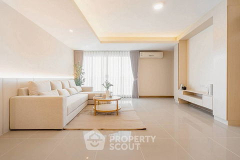 คอนโด 3-ห้องนอน ที่ ศุภาลัย ริเวอร์ รีสอร์ท เจริญนคร ใน สำเหร่ (ID 2359872)