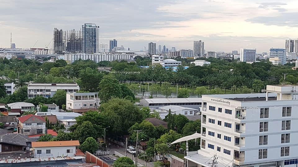 รูป ใกล้รถไฟฟ้า และรถประจำทาง ใกล้ห้าง แอมเบอร์ - รูปที่ 10/10