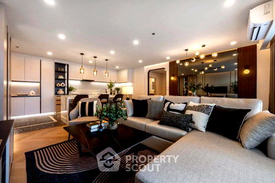 ขายคอนโด : คอนโด 4-ห้องนอน ที่ ดิ เอ็กซ์คิวทีฟ รีเจนท์ ใน ช่องนนทรี (ID 2359781)