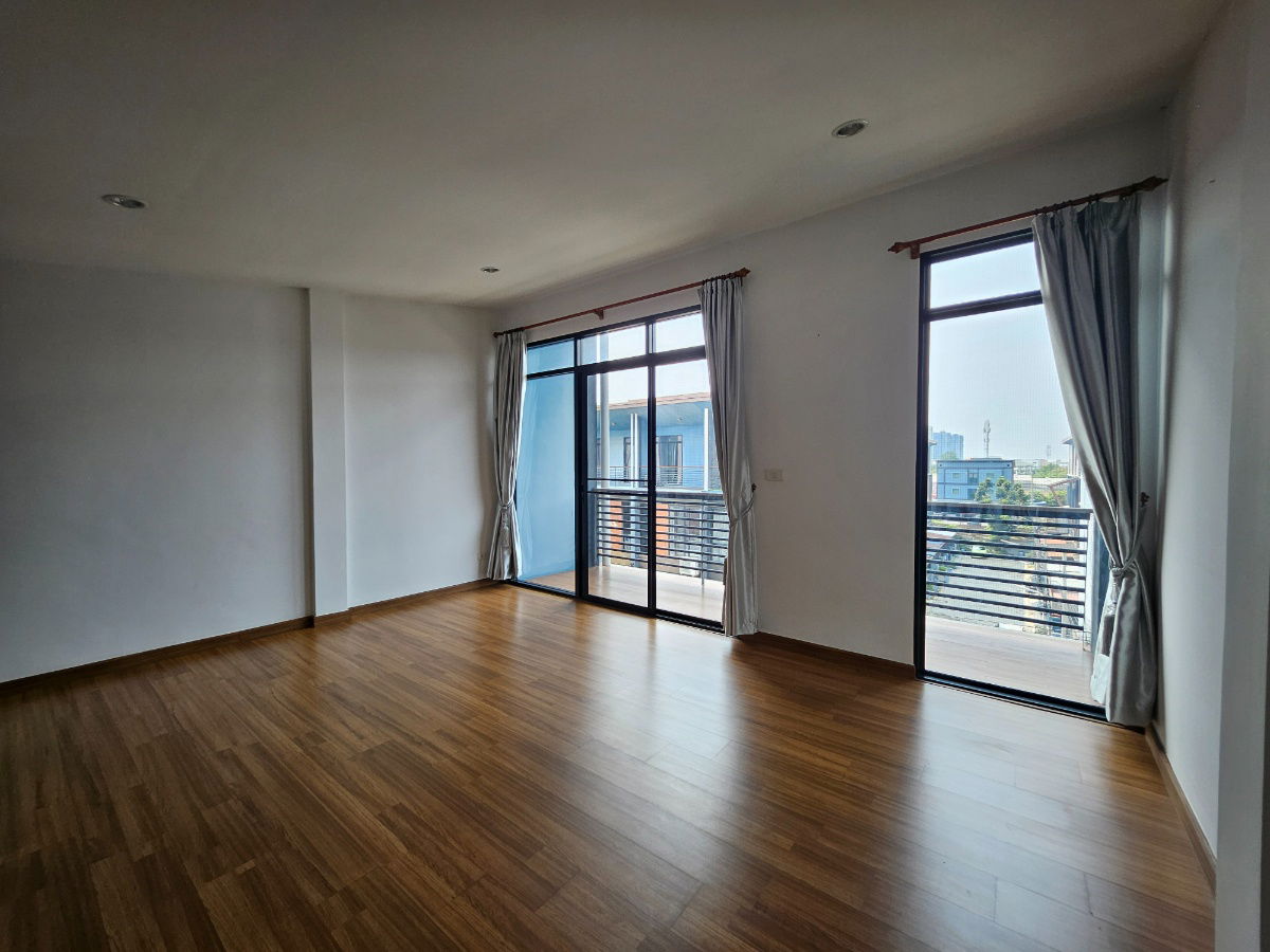 รูป Haus 35 แจ้งวัฒนะ — บ้านสวย ทำเลดี ใกล้รถไฟฟ้าเพียง 600 เมตร! - รูปที่ 33/36
