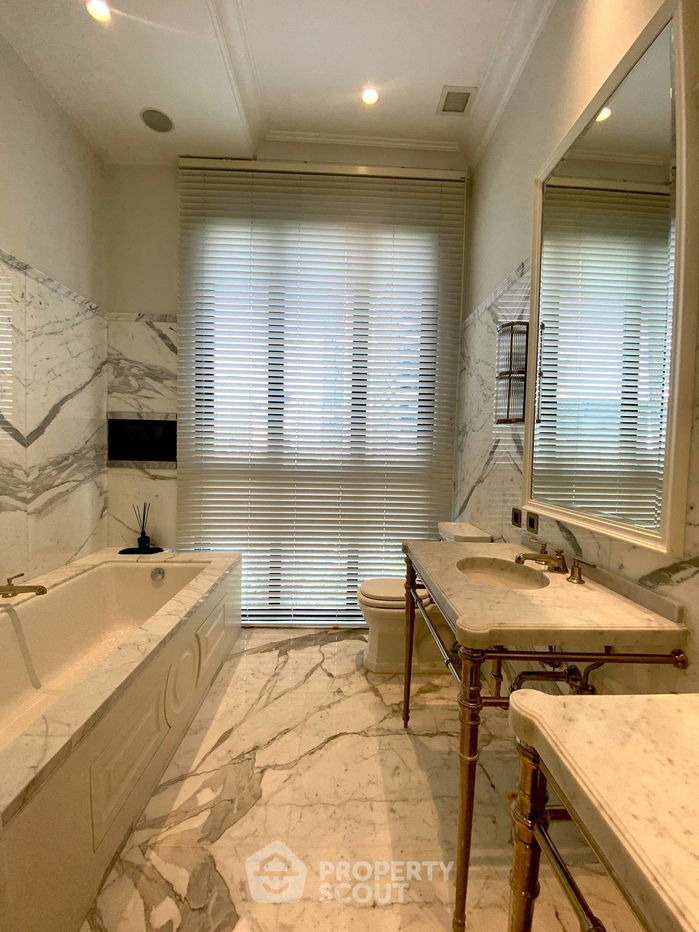 picture 2-BR Condo at 98 Wireless near BTS Phloen Chit (ID 2359617) - 9/20