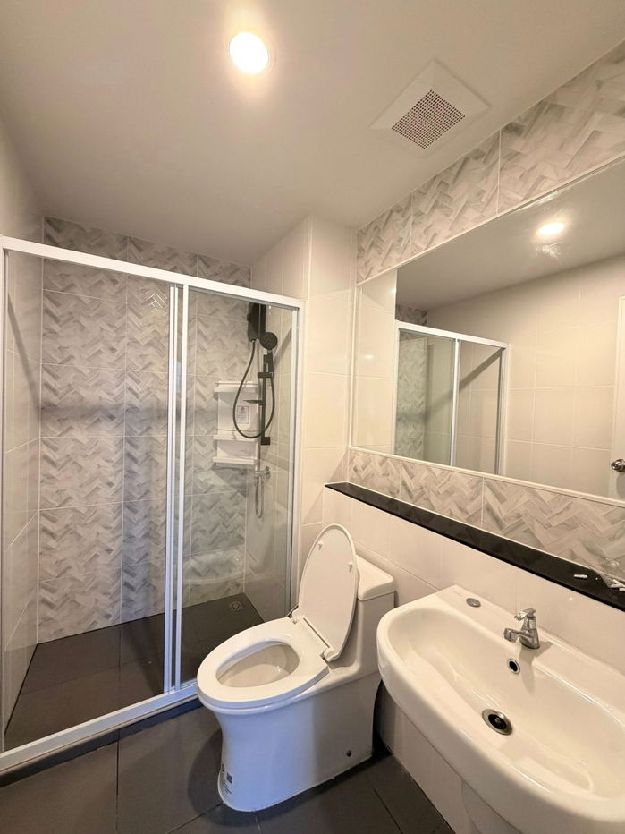 picture Regent Home Wutthakat | Price 12,000 baht | Beautiful room, great view, fully furnished, ready to move in - 16/18