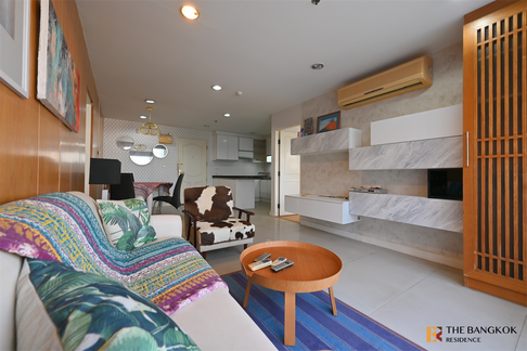 Serene Place near BTS Phrom Phong Easy Travel, Fully Utilized Space