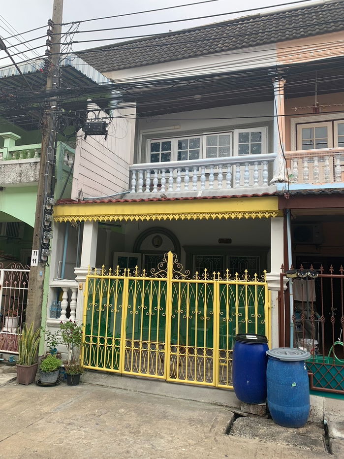 รูป ทาวเฮ้าส์ 18 ตรว. ทำเลทอง สุขุมวิท 101 ( ปุณณวิถี 23 ) - รูปที่ 1/17