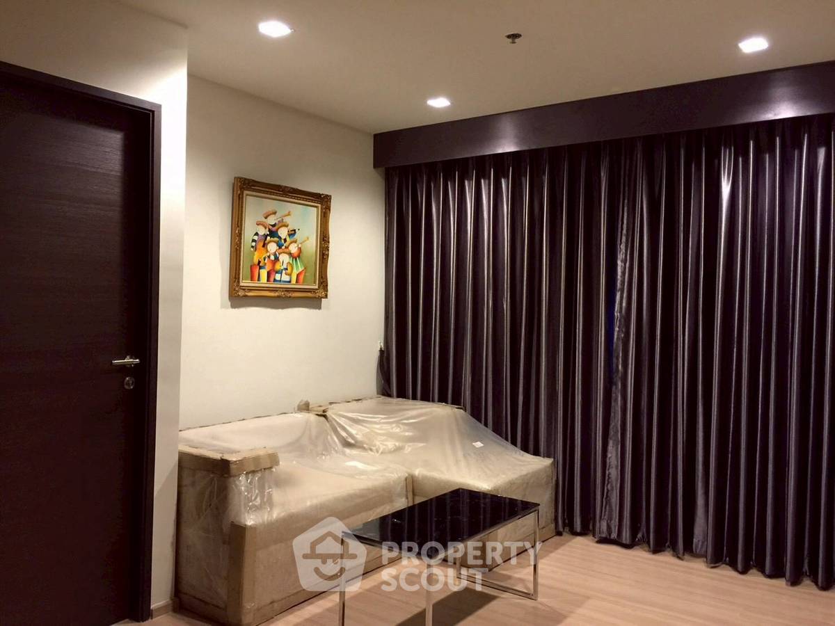 รูป คอนโด 2-ห้องนอน ที่ ริธึ่ม สาทร ใกล้ BTS สะพานตากสิน (ID 2359439) - รูปที่ 2/13