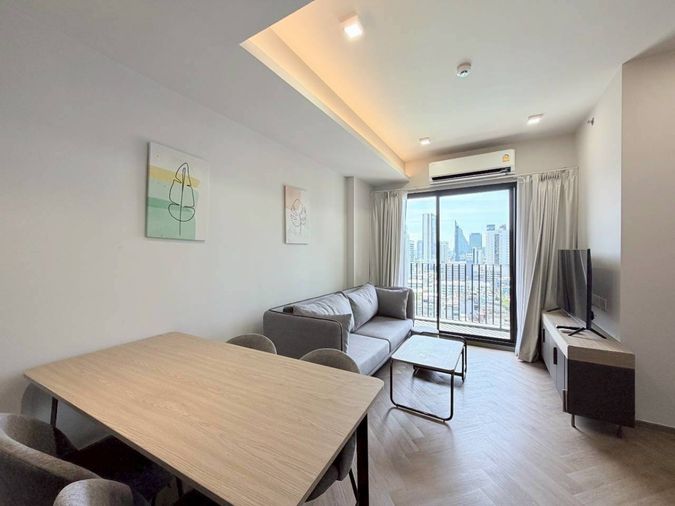 Chapter Chula-Samyan 🍁 เฟอร์ครบ พร้อมเข้าอยู่! 🍁ใกล้ MRT สามย่าน