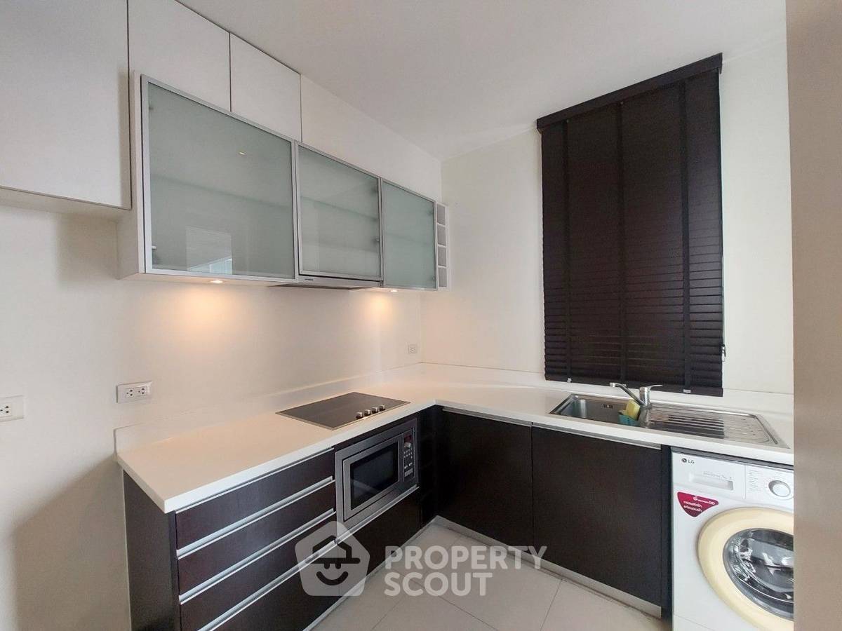 picture 2-BR Condo at The Lofts Yennakart in Chong Nonsi (ID 1838848) - 12/16