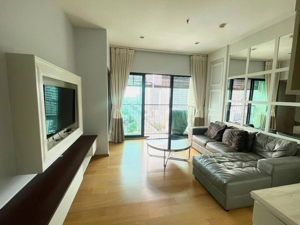 picture RS2559  NOBLE REVENT PHAYATHAI – For Rent  Prime Location – Just steps to BTS Phayathai  - 1/9