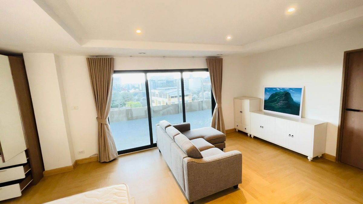 picture RS2563 For Rent: Penthouse @ Wynn Apartment Near BTS Ha Yaek Ladprao & MRT Phahonyothin - 4/4