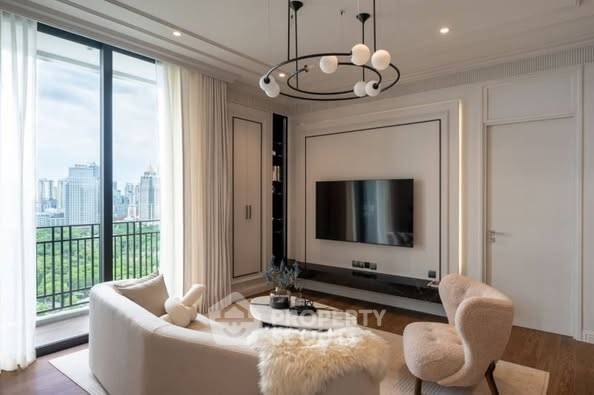 picture 3-BR Condo at Muniq Langsuan near BTS Ratchadamri (ID 2338822) - 4/16