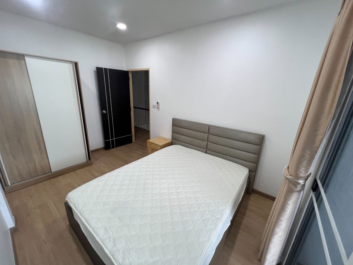 picture WS4977 [For rent] Townhome, Soi Pracharat Bamphen 15 💰 Rent 40,000 baht/month 🚇 MRT Huai Khwang - 11/18