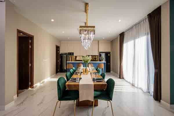 รูป บ้านเดี่ยวสองชั้น 5 ห้องนอน  5 ห้องน้ำ  1 ห้องรับแขก 1 ห้องครัว 2 ที่จอดรถ  - รูปที่ 7/26
