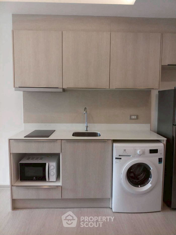 รูป คอนโด 1-ห้องนอน ที่ วีธารา สุขุมวิท 36 ใกล้ BTS ทองหล่อ (ID 2359599) - รูปที่ 8/9