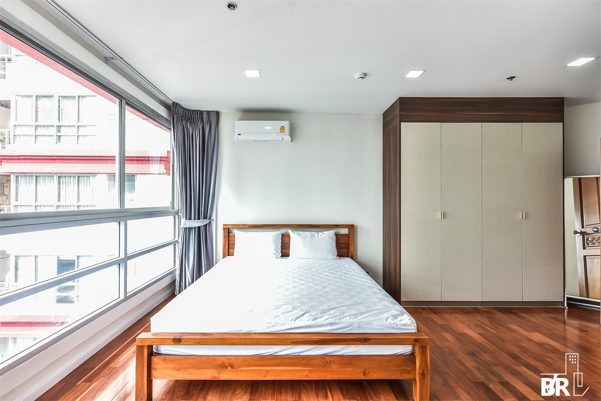 picture Hurry to book!! Popular rare units Pathumwan Resort near Airport Rail Link Phaya Thai Station - 7/10
