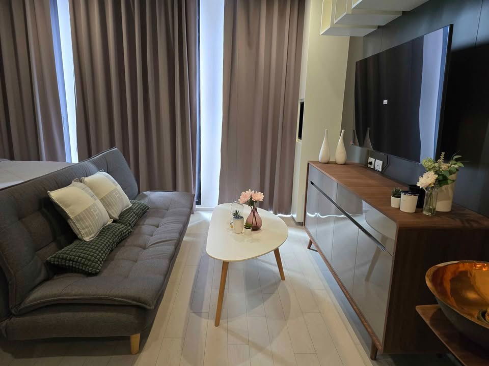 picture For rent !! NOBLE PLOENCHIT  | 45K. per month |  45 sq.m.  1Bed1Bath  17th Floor  "C" Building - 5/25