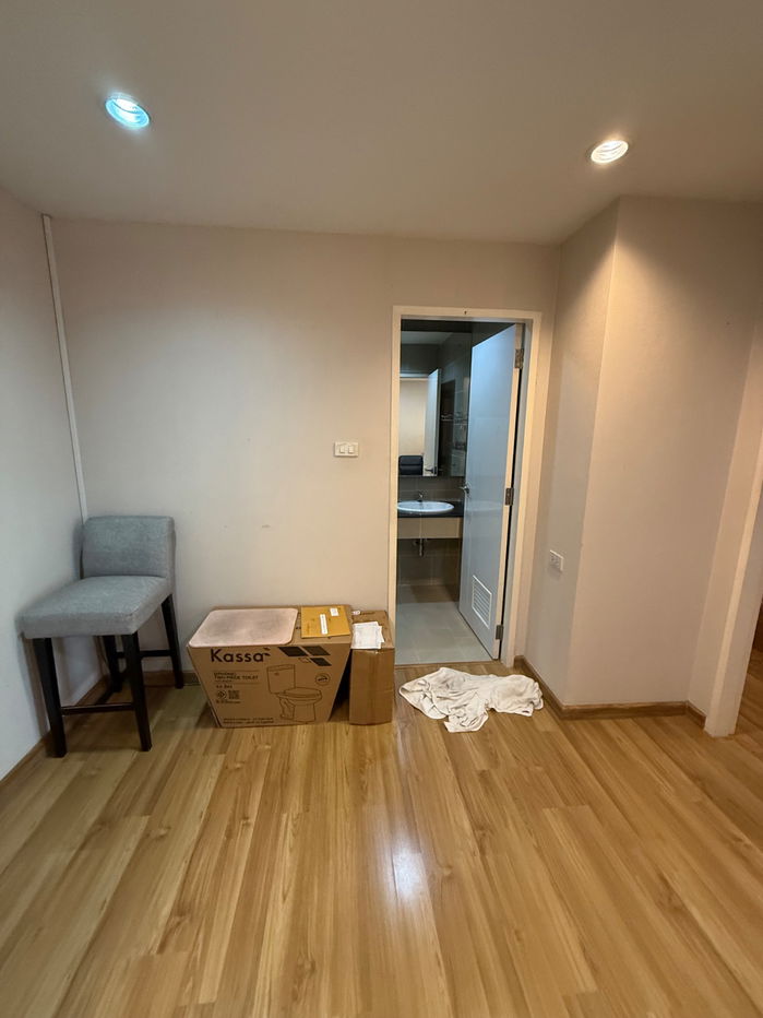 picture ADD line id : @cutecondo available to touring please make appointment here - 6/9
