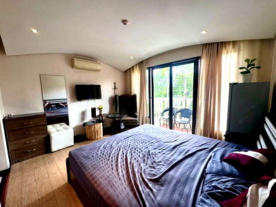 คอนโดให้เช่า : ให้เช่า Venetian Condo (เวเนเชี่ยน ซิกเนเจอร์ คอนโด) ห้องแบบสตูดิโอ