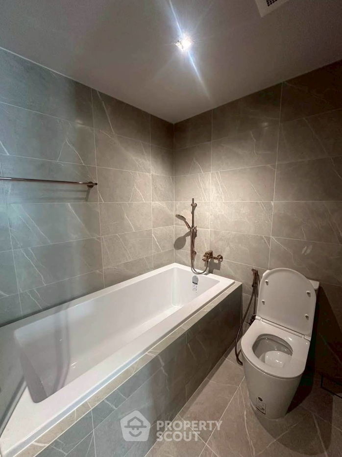 picture 2-BR Condo at Chapter Thonglor 25 close to Thong Lo (ID 2359443) - 13/18
