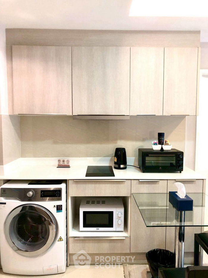 picture 2-BR Condo at Vtara 36 near BTS Thong Lor (ID 2359782) - 14/18