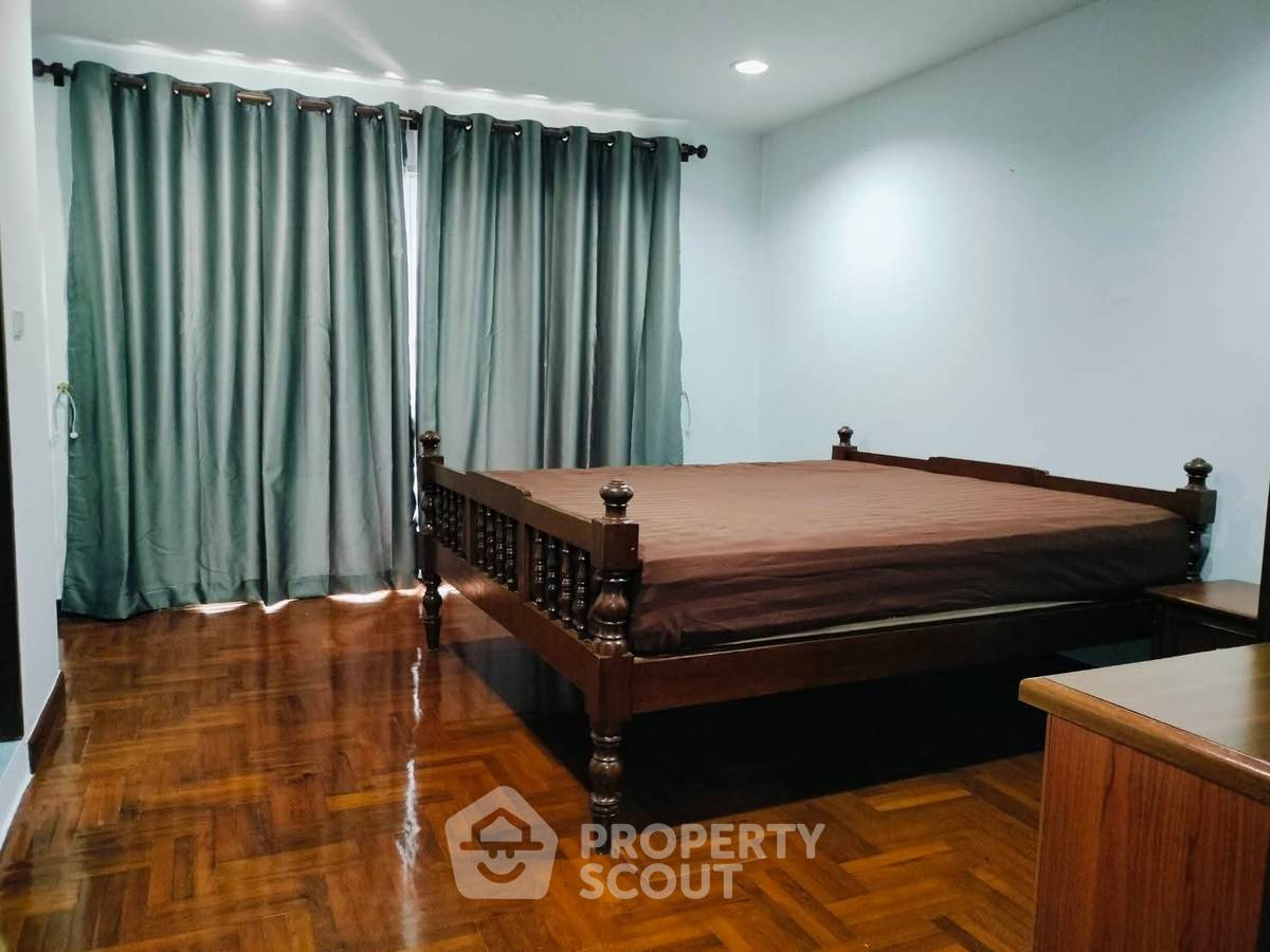 picture 2-BR Condo at Wittayu Complex near BTS Phloen Chit (ID 2356018) - 10/10