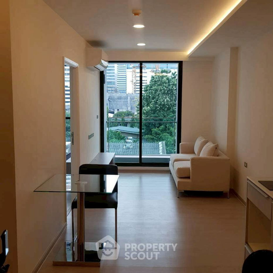 รูป คอนโด 1-ห้องนอน ที่ วีธารา สุขุมวิท 36 ใกล้ BTS ทองหล่อ (ID 2359599) - รูปที่ 1/9