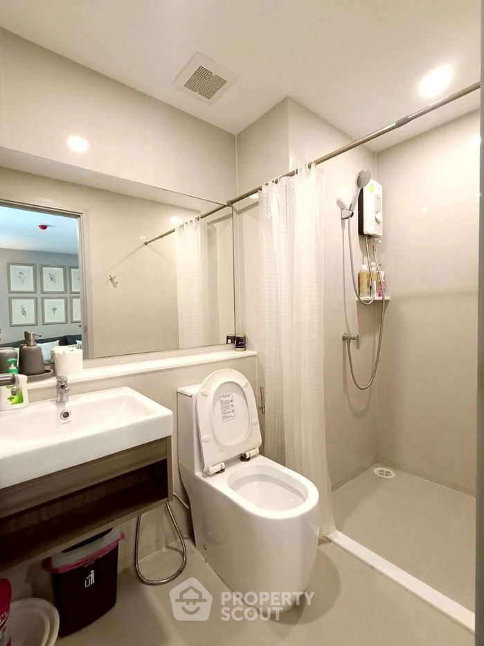picture 1-BR Condo at Aspire Asoke-Ratchada near MRT Phra Ram 9 (ID 2359762) - 9/15