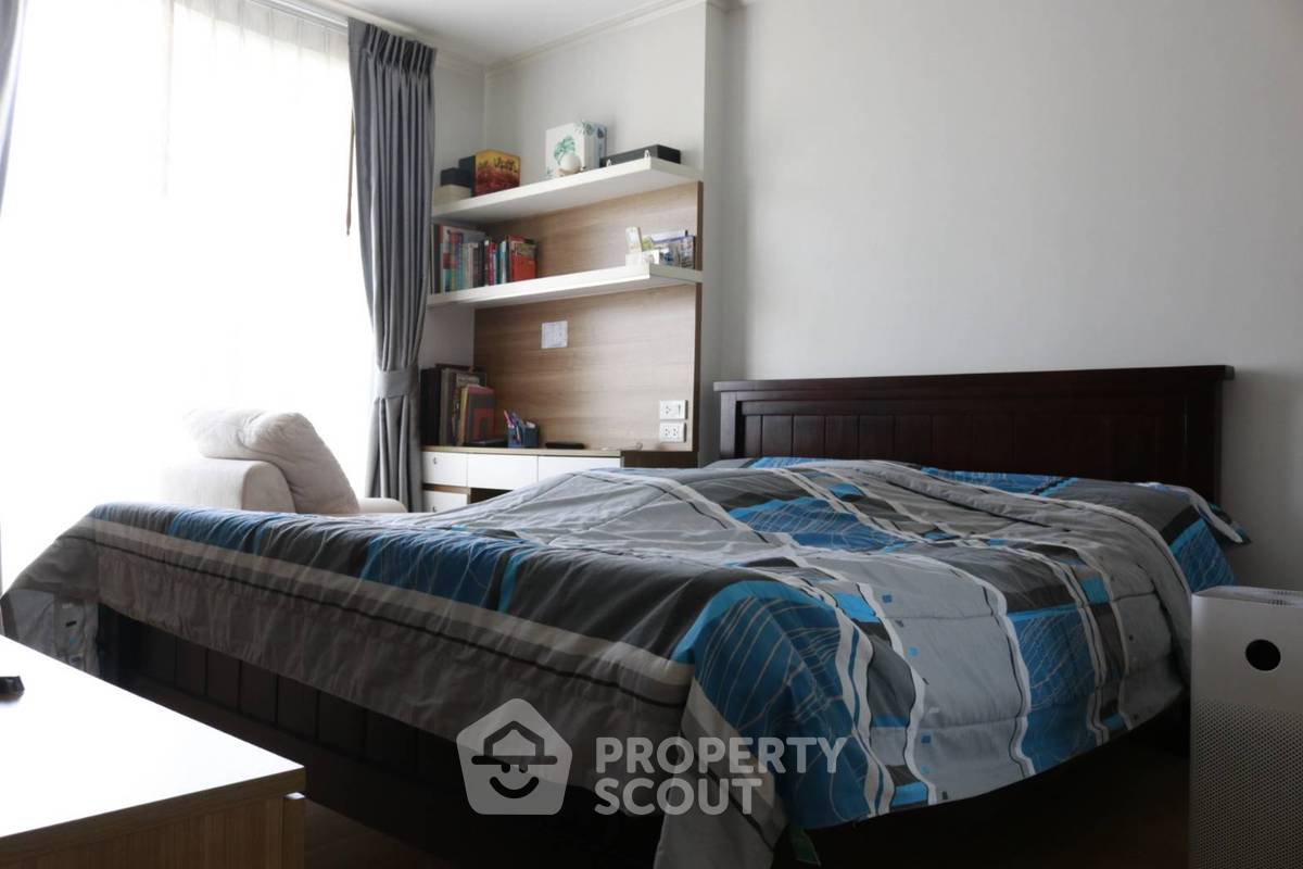 picture 2-BR Condo at The Prague Condominium near MRT Wat Mangkon (ID 684887) - 7/14