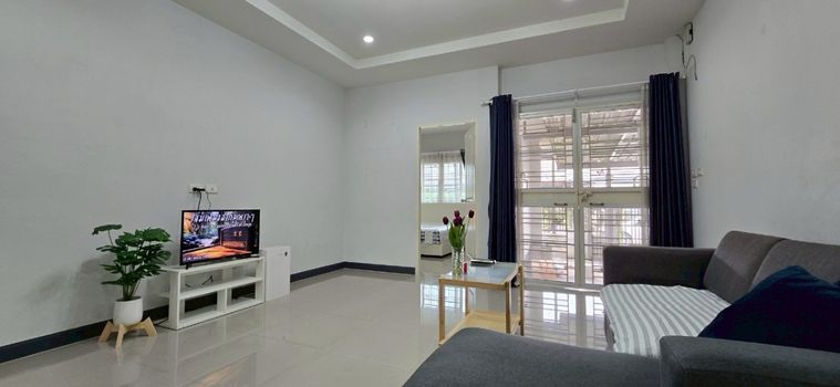 บ้านเดี่ยว ชั้นเดียวว 3ห้องนอน 2ห้องน้ำ 3แอร์ ใกล้แยกแม่กวง ต.สันนาเม็ง อ.สันทราย