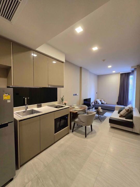 picture RS2561 FOR RENT / SALE — FYNN Sukhumvit 31 only 5 minutes to BTS Phrom Phong, Asoke, - 7/15