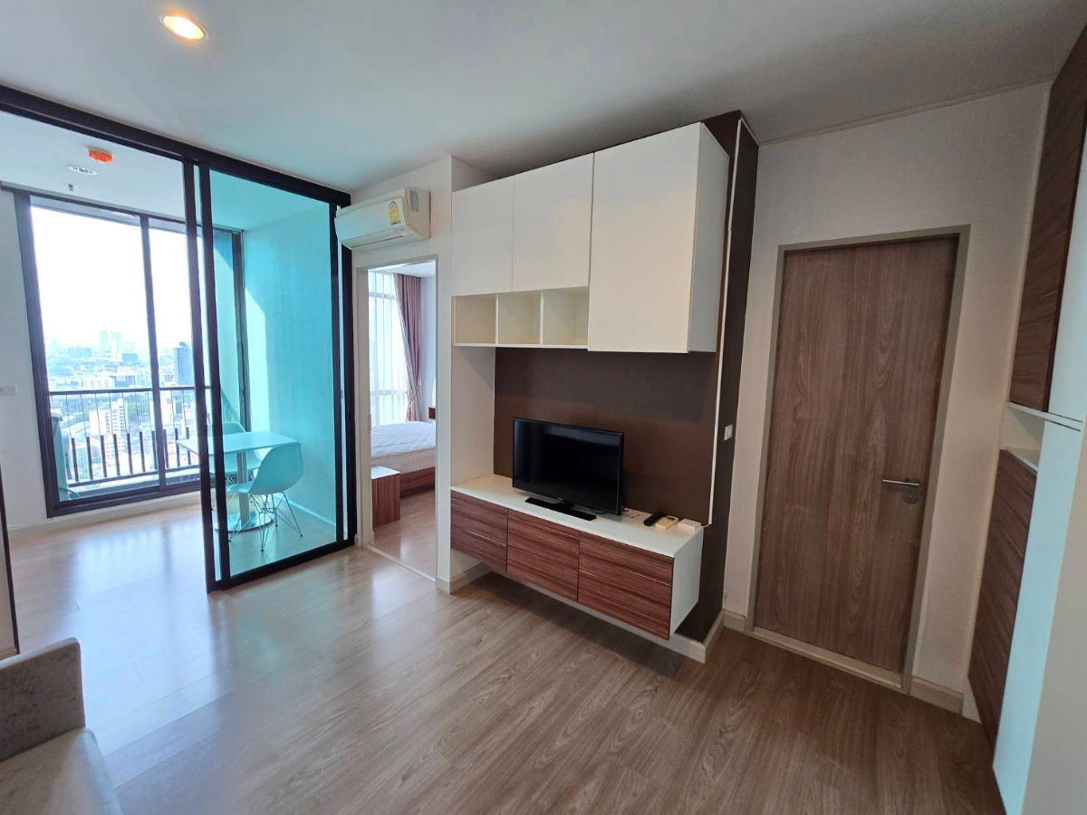 picture For rent 1 bedroom high floor 36 sqm with good view - 1/14