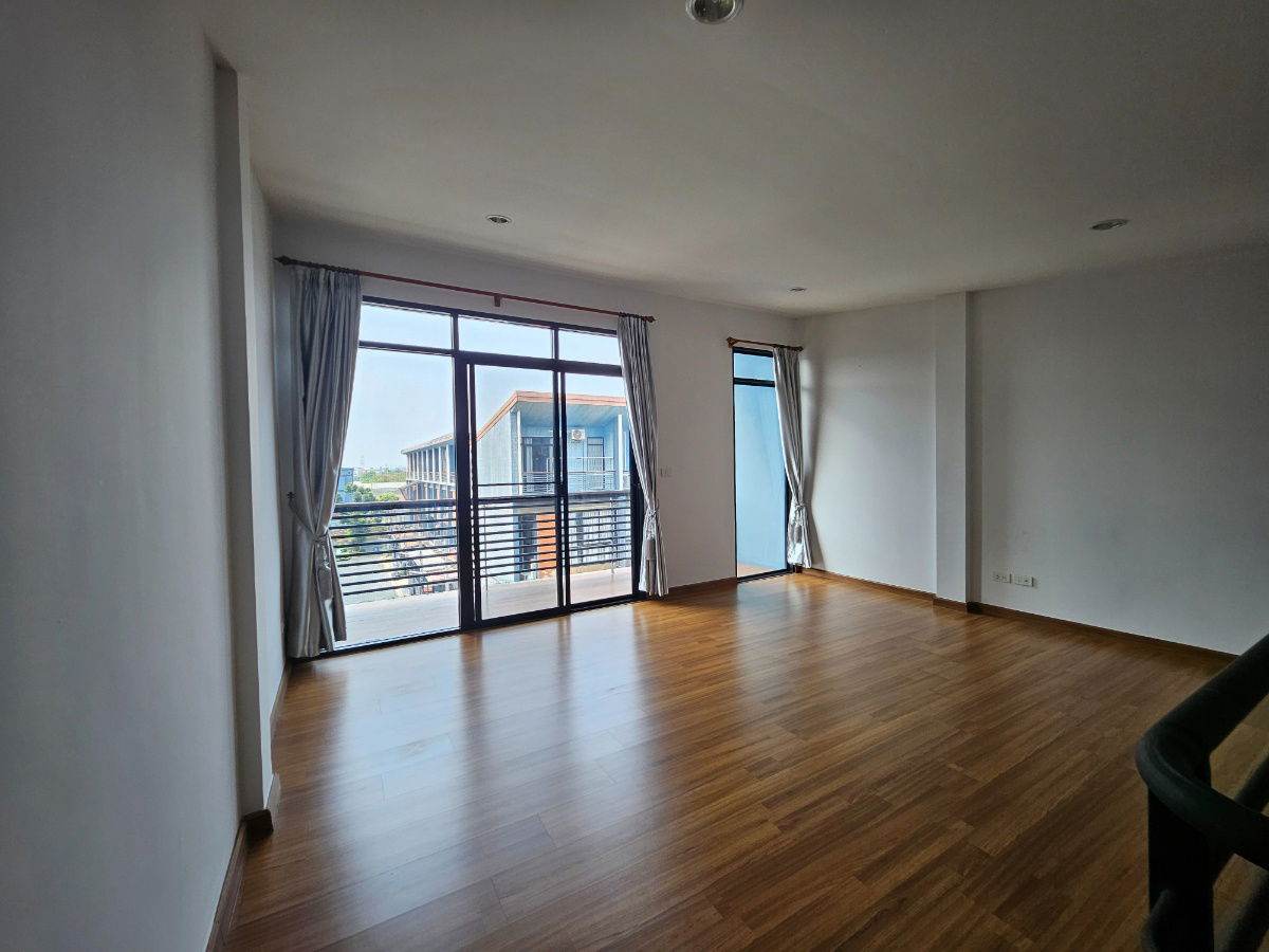 รูป Haus 35 แจ้งวัฒนะ — บ้านสวย ทำเลดี ใกล้รถไฟฟ้าเพียง 600 เมตร! - รูปที่ 32/36