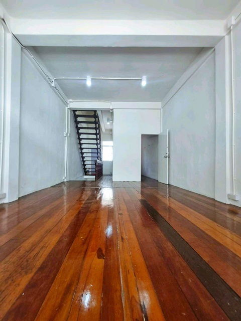 picture BTS Bang Chak 200 m., Lotus Sukhumvit 50 800 m. 4-story shophouse for rent 17sq.wa. 372sq.m. - 3/8