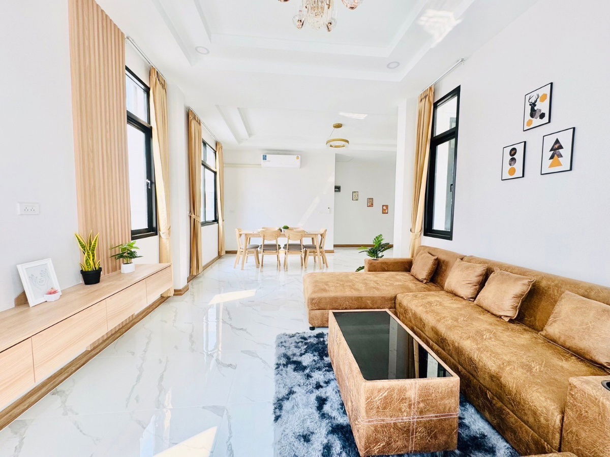รูป ให้เช่าบ้าน Pool Villa  2 ชั้น   4 ห้องนอน 5 ห้องน้ำ 1 ห้องรับแขก 1 ห้องครัว   - รูปที่ 5/35
