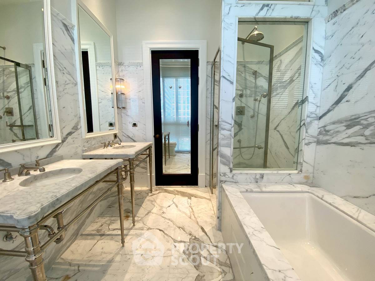 picture 2-BR Condo at 98 Wireless near BTS Phloen Chit (ID 2359617) - 11/20