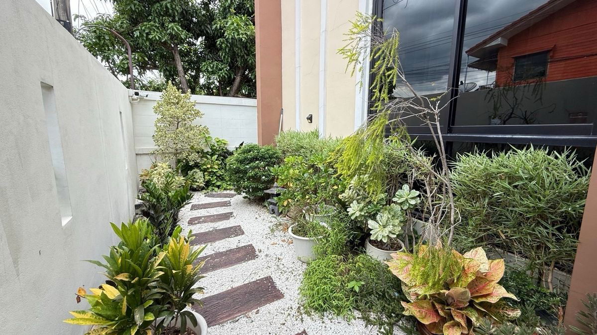 picture Modern Spacious Family Home for Sale – Wang Thong River Park, Rangsit - 2/15