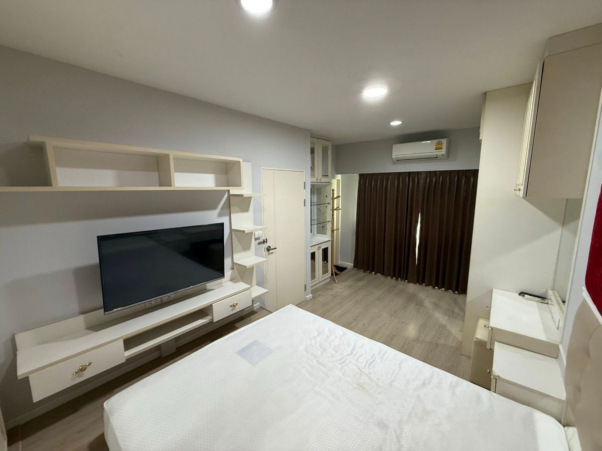 picture EBH-3198 3-Storey Townhome @ Baan Klang Muang Sukhumvit 77 – Only 1.9 km to BTS Onnut  3 Bedrooms | 3 Bathrooms | 178 sqm | THB 45,000/month - 12/16