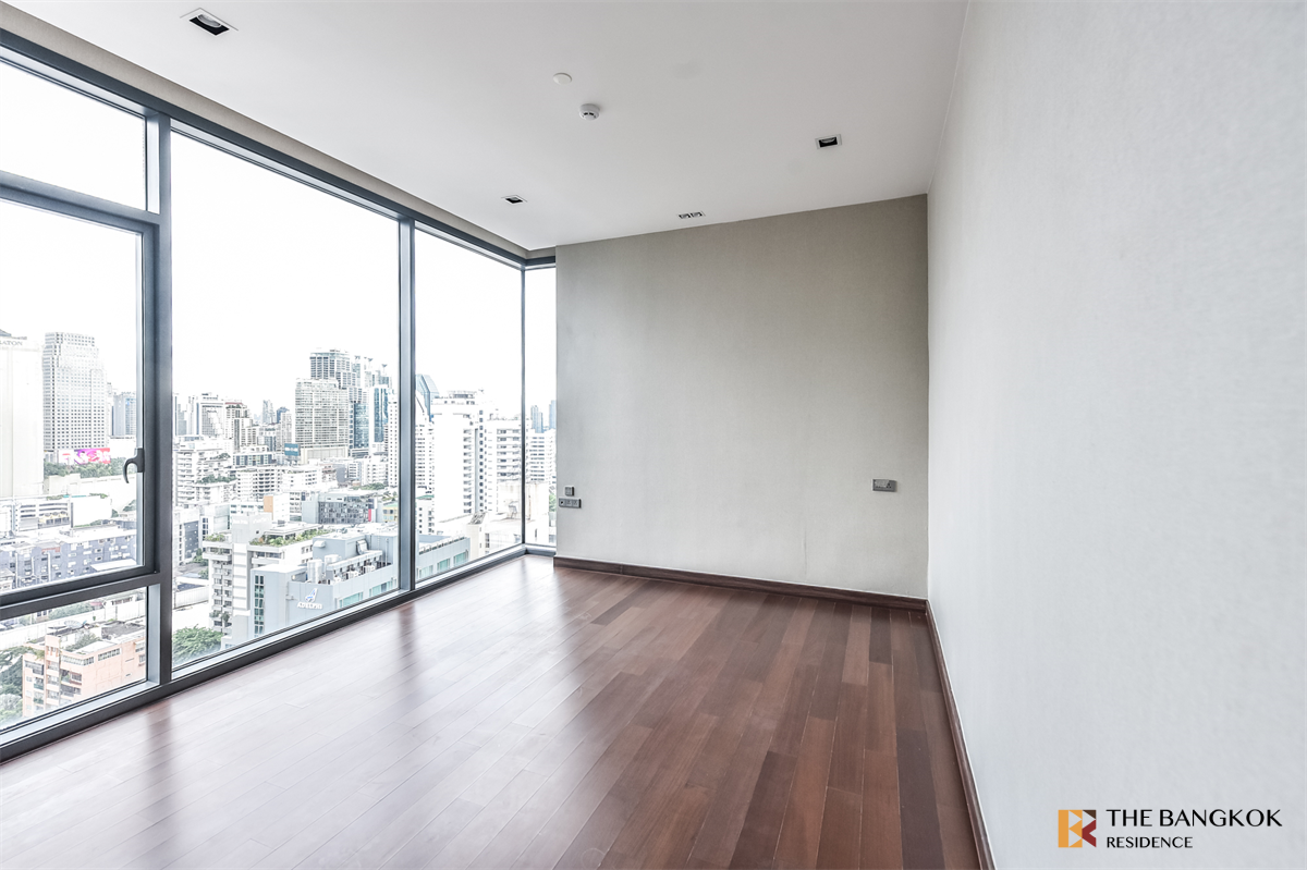picture The Privilege of Luxury in an Economic Hub Location Q1 Sukhumvit near BTS Nana - 8/10