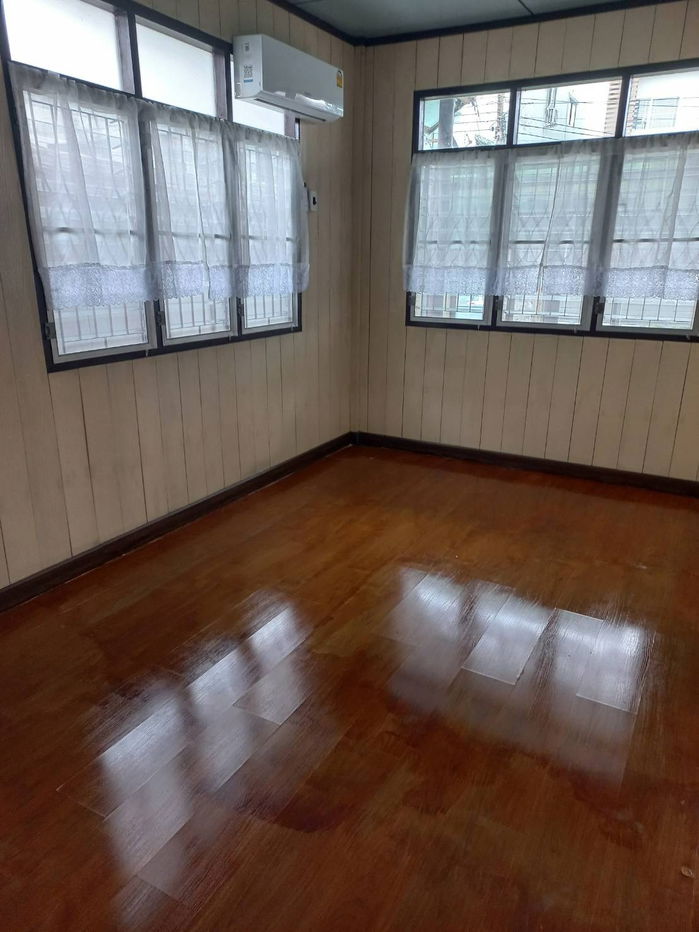 picture 🏡 Cozy Single-Storey House for Sale — Prime Location near - Ratchapipat Hospital & Popular School - 6/7