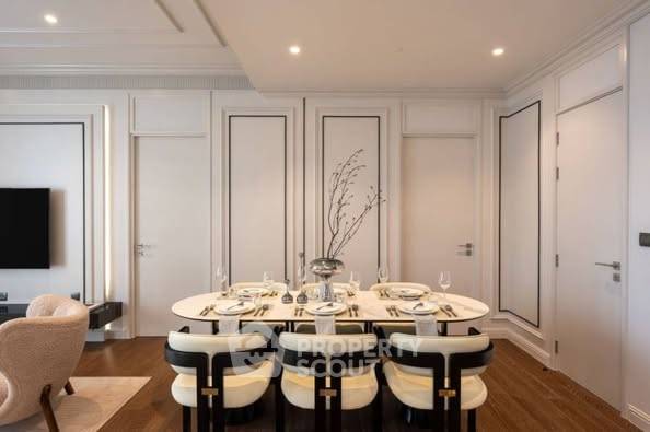 picture 3-BR Condo at Muniq Langsuan near BTS Ratchadamri (ID 2338822) - 3/16