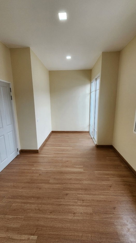picture WS4953 [Rent] Townhome Golden Town 2 💰Rental price 17,000 baht/month 📍 MRT Lak Song - 3/12