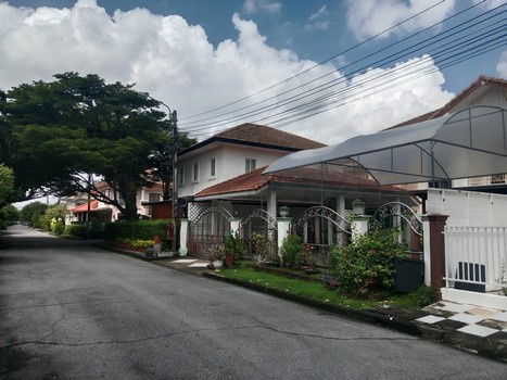 picture Single House for Sale – Pruksa Village 8, Sai Mai, Bangkok Price: 4,400,000 THB (Transfer fee 50/50) Location: Sukhaphiban 5/70 Road - 2/15